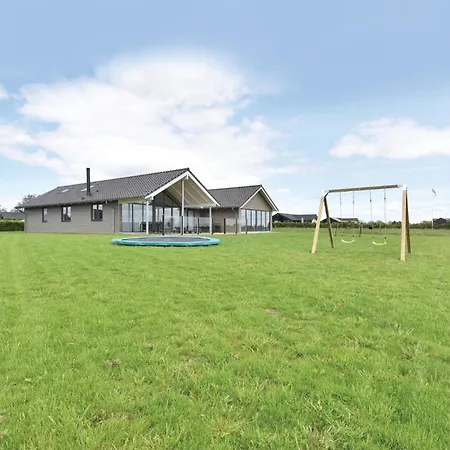 Feriehus Beautiful In With Sauna *